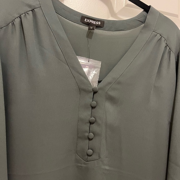 Express Grey/Green Flutter Sleeve Blouse - Picture 2 of 3